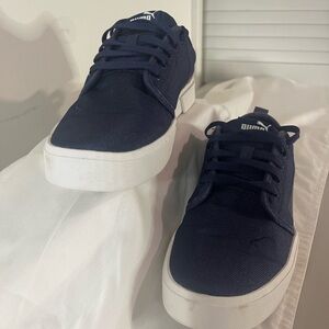 Puma Men's Deep Blue Sneakers